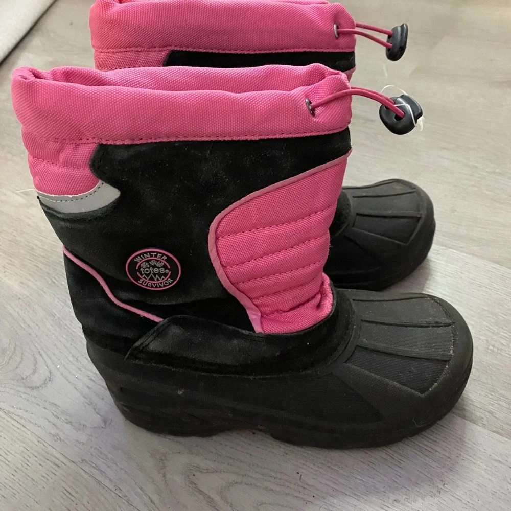 Totes Winter‎ Survivor Snow Boots Kids Size 2 Black Pink Quilted Insulated
